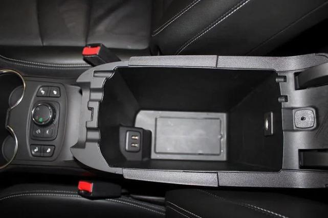 Photo of 2024 Summit White GMC Terrain