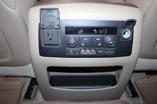 Photo of 2015 White Diamond Tricoat Chevrolet Tahoe