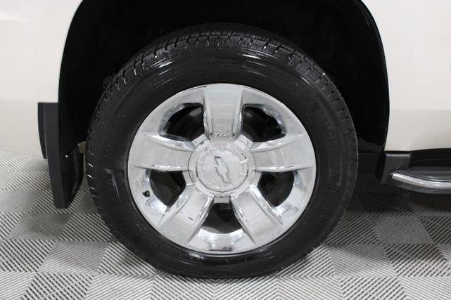 Photo of 2015 White Diamond Tricoat Chevrolet Tahoe