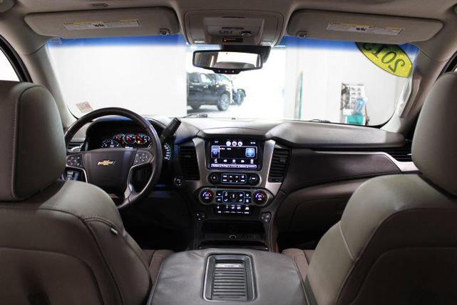 Photo of 2015 White Diamond Tricoat Chevrolet Tahoe