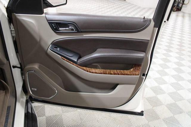 Photo of 2015 White Diamond Tricoat Chevrolet Tahoe