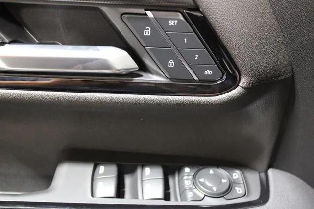 Photo of 2025 Sterling Metallic GMC Sierra 2500