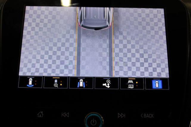 Photo of 2023 Iron Gray Metallic Chevrolet Equinox