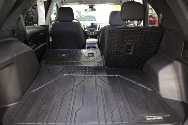 Photo of 2023 Iron Gray Metallic Chevrolet Equinox