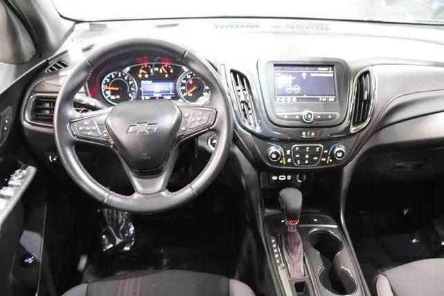 Photo of 2022 Mosaic Black Metallic Chevrolet Equinox