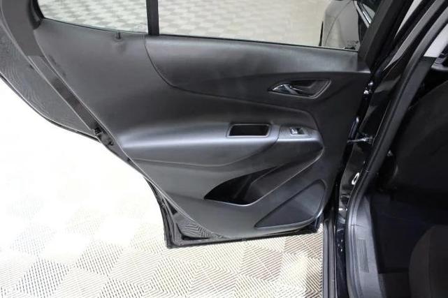 Photo of 2023 Mosaic Black Metallic Chevrolet Equinox