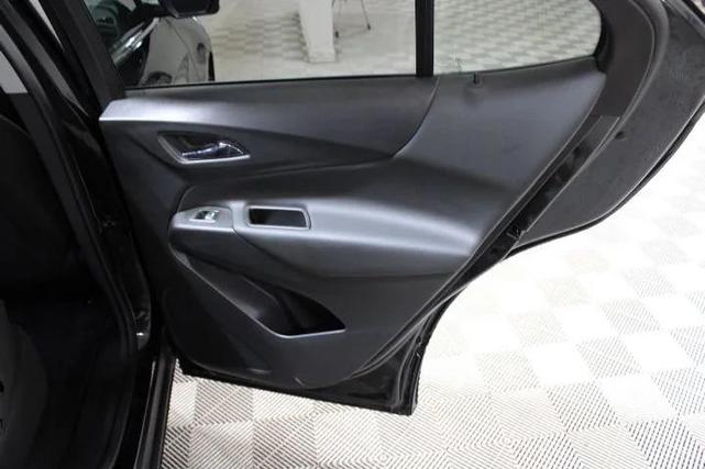 Photo of 2023 Mosaic Black Metallic Chevrolet Equinox