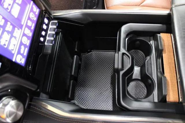 Photo of 2021 Patriot Blue Pearlcoat RAM 1500