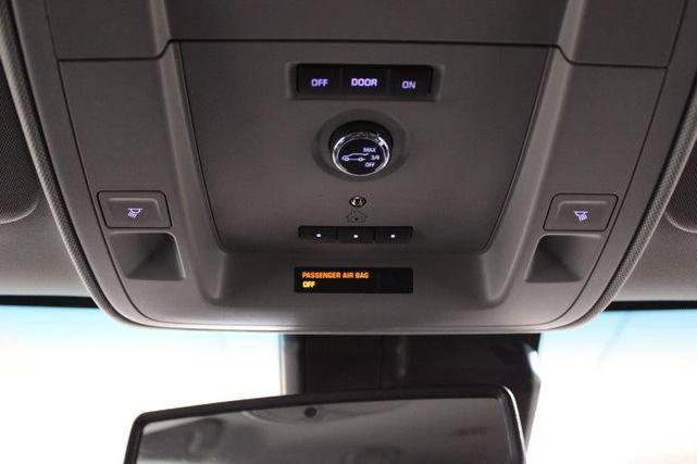 Photo of 2018 Silver Ice Metallic Chevrolet Suburban