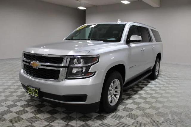 Photo of 2018 Silver Ice Metallic Chevrolet Suburban