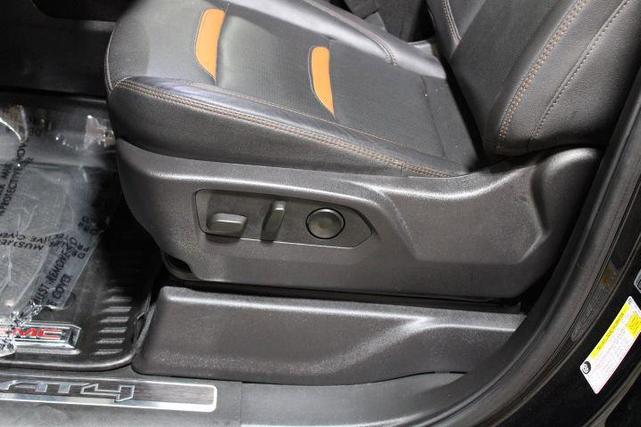 Photo of 2024 Onyx Black GMC Sierra 2500