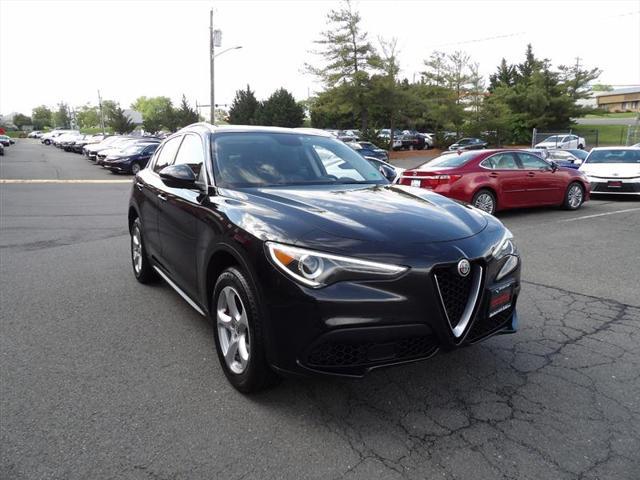 Photo of 2018 Black Alfa Romeo Stelvio