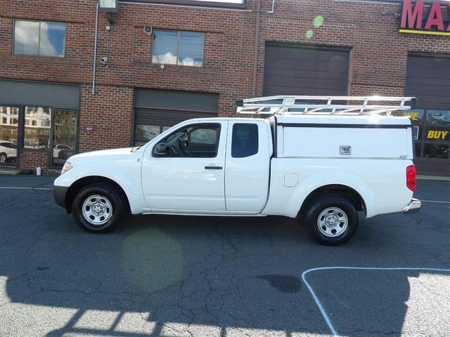 Photo of 2017 White Nissan Frontier