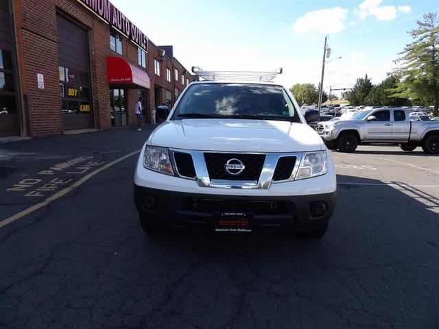 Photo of 2017 White Nissan Frontier