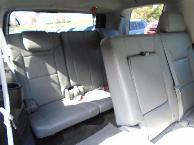 Photo of 2015 Silver Chevrolet Tahoe