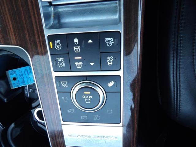 Photo of 2016 Gray Land Rover Range Rover