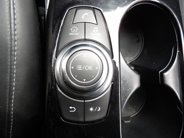 Photo of 2017 Black INFINITI QX30