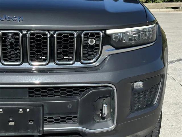 Photo of 2021 Gray Jeep Grand Cherokee L