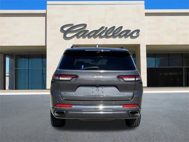 Photo of 2021 Gray Jeep Grand Cherokee L