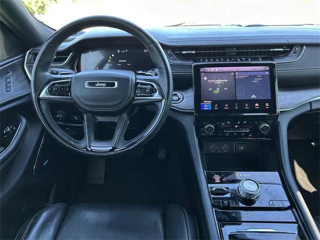 Photo of 2021 Gray Jeep Grand Cherokee L