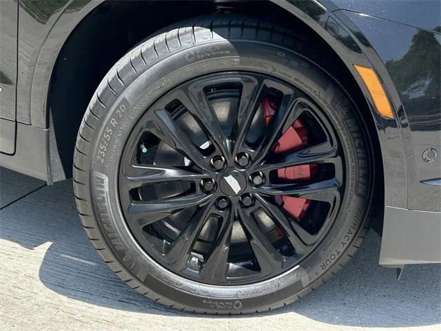 Photo of 2025 Stellar Black Metallic Cadillac XT5