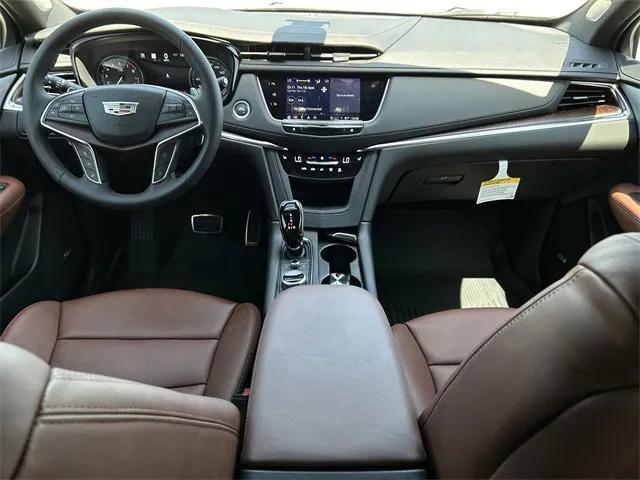 Photo of 2025 Stellar Black Metallic Cadillac XT5