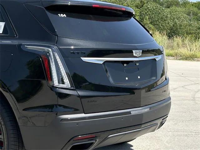 Photo of 2025 Stellar Black Metallic Cadillac XT5
