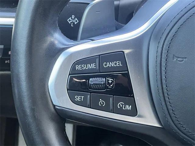 Photo of 2023 Blue BMW 330e