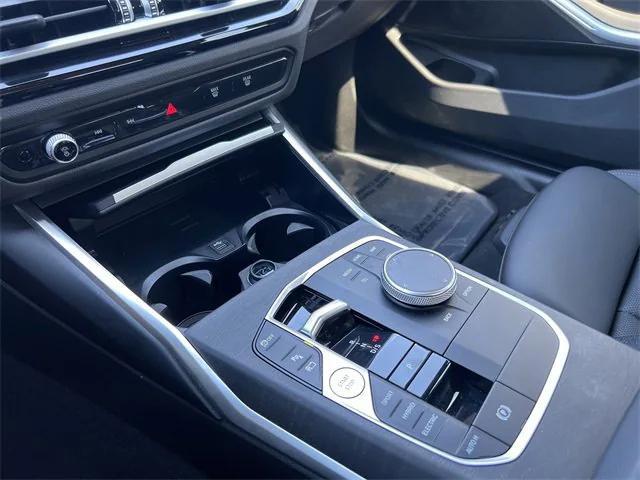 Photo of 2023 Blue BMW 330e
