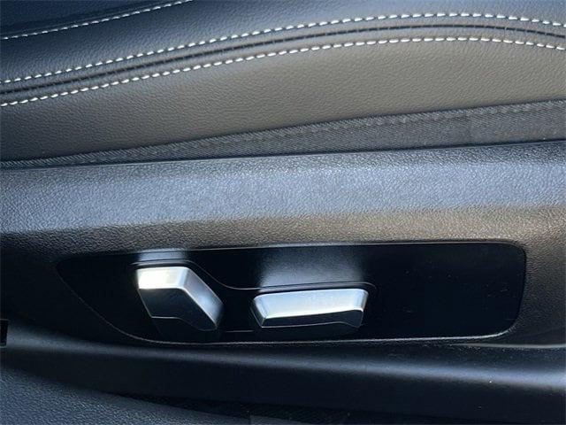 Photo of 2023 Blue BMW 330e