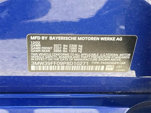 Photo of 2023 Blue BMW 330e