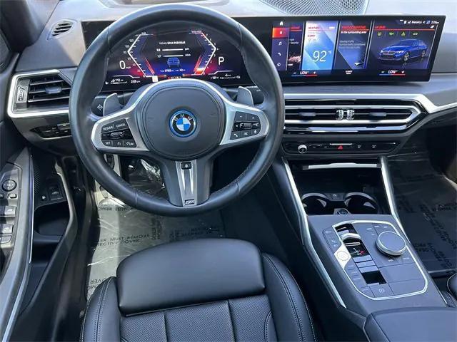 Photo of 2023 Blue BMW 330e