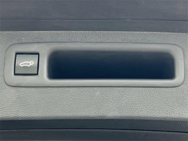 Photo of 2022 Gray Toyota Highlander