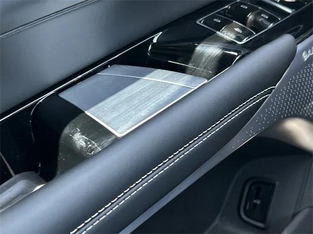 Photo of 2025 Argent Silver Metallic Cadillac XT5