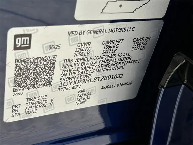 Photo of 2025 Argent Silver Metallic Cadillac XT5