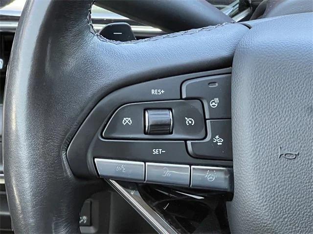 Photo of 2023 Crystal White Tricoat Cadillac Escalade