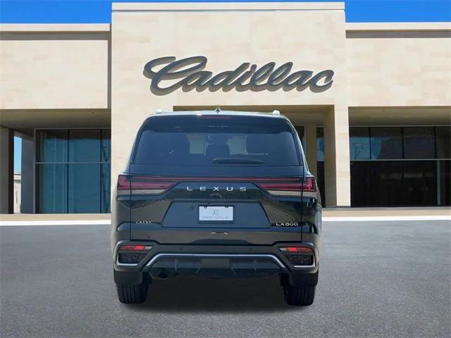 Photo of 2023 Black Lexus LX 600