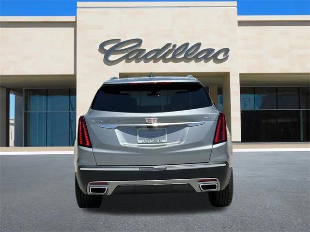 Photo of 2025 Argent Silver Metallic Cadillac XT5