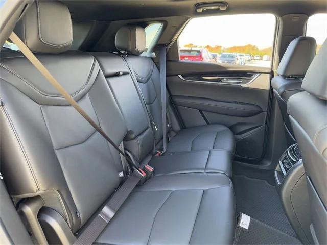 Photo of 2025 Stellar Black Metallic Cadillac XT5