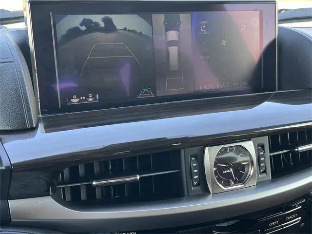 Photo of 2021 Eminent White Pearl Lexus LX 570
