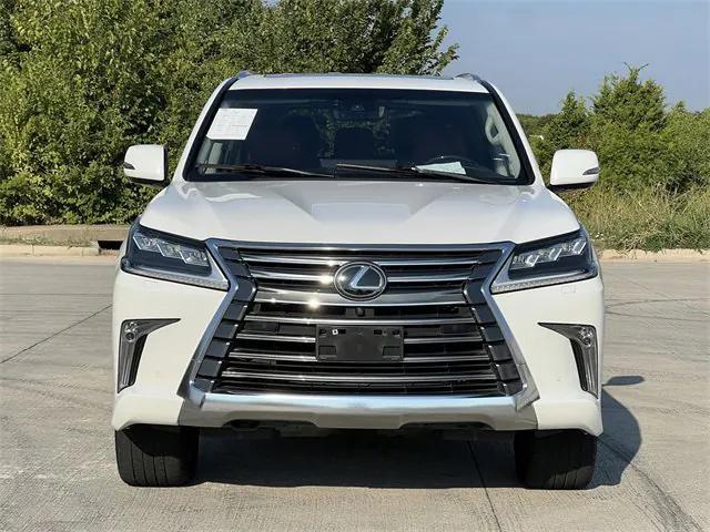 Photo of 2021 Eminent White Pearl Lexus LX 570