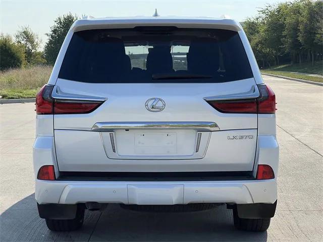 Photo of 2021 Eminent White Pearl Lexus LX 570