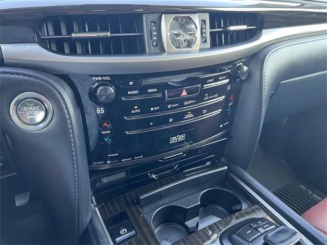 Photo of 2021 Eminent White Pearl Lexus LX 570
