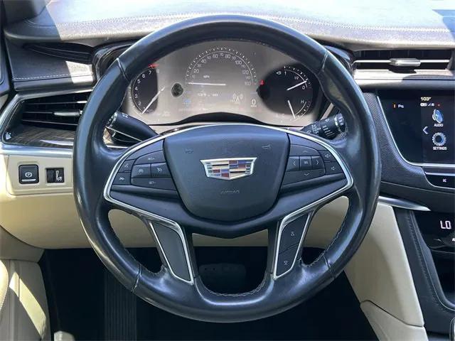 Photo of 2018 Bronze Dune Metallic Cadillac XT5