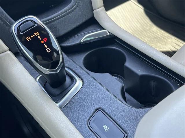 Photo of 2018 Bronze Dune Metallic Cadillac XT5