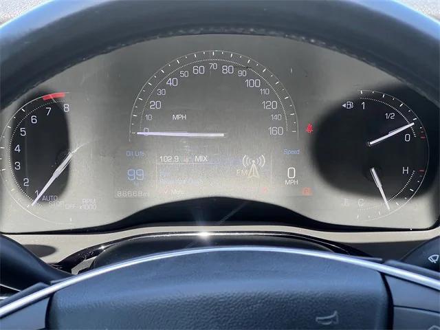 Photo of 2018 Bronze Dune Metallic Cadillac XT5