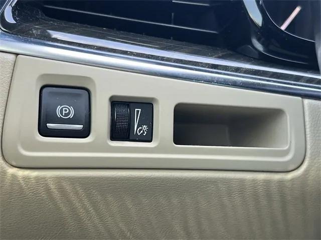 Photo of 2018 Bronze Dune Metallic Cadillac XT5