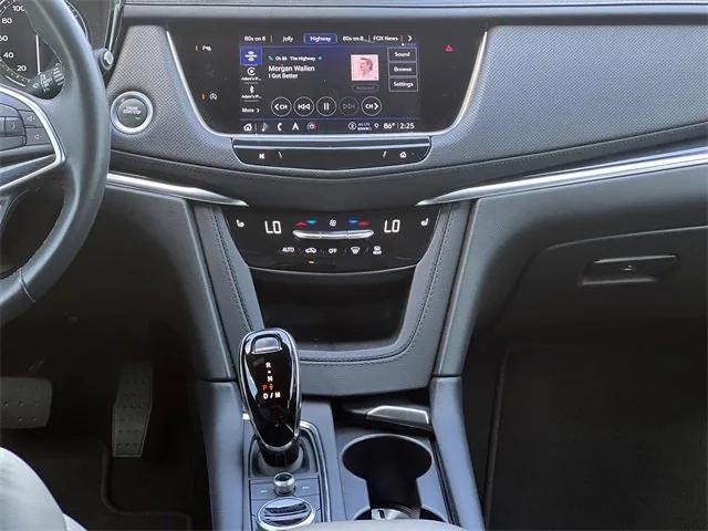 Photo of 2024 Stellar Black Metallic Cadillac XT5
