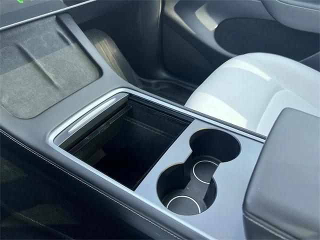Photo of 2023 Gray Tesla Model Y