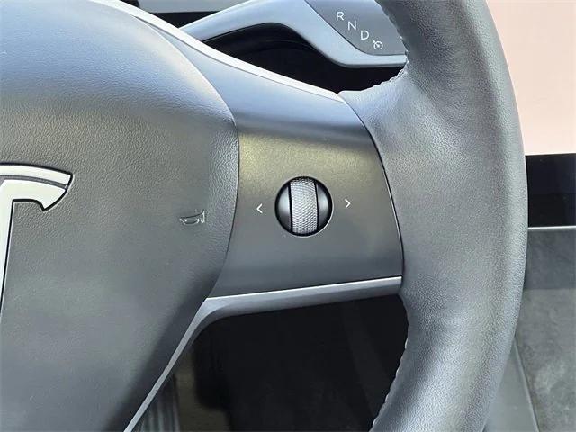 Photo of 2023 Gray Tesla Model Y